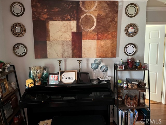 Detail Gallery Image 4 of 17 For 201 Creed, Antioch,  CA 94509 - 4 Beds | 2 Baths