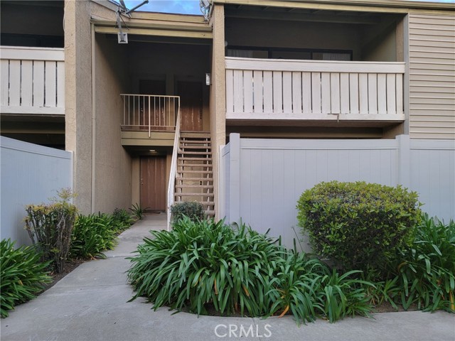 5 Country Mile Road, Pomona CA: https://media.crmls.org/medias/40ba0fff-00c6-453c-9978-a294e71870f1.jpg