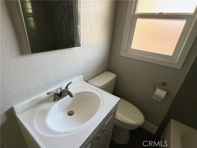 Detail Gallery Image 25 of 31 For 2852 Exposition Bld #C,  Santa Monica,  CA 90404 - 2 Beds | 1 Baths