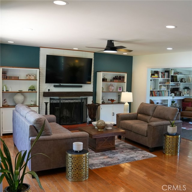 Detail Gallery Image 3 of 25 For 6769 Hillside Ln, Whittier,  CA 90602 - 4 Beds | 3/1 Baths