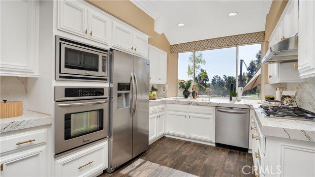 Detail Gallery Image 19 of 58 For 4 Vista Frondosa, Rancho Santa Margarita,  CA 92688 - 3 Beds | 2/1 Baths