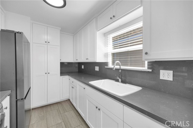 502 36th Street, Newport Beach CA: https://media.crmls.org/medias/40bd220e-f11f-4b25-a323-8fb98a1c1187.jpg