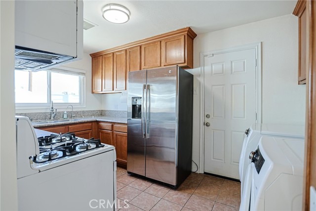 Detail Gallery Image 11 of 43 For 7586 El Prado, Buena Park,  CA 90620 - – Beds | – Baths