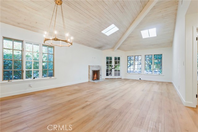 Detail Gallery Image 9 of 22 For 1 Malaga, Manhattan Beach,  CA 90266 - 2 Beds | 2 Baths