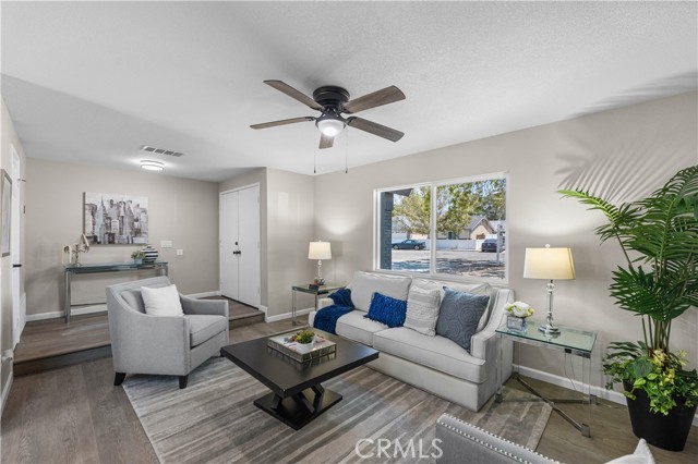 45119 Watford Avenue, Lancaster CA: https://media.crmls.org/medias/40bd6b23-686d-4156-9903-f10dbab22fe8.jpg