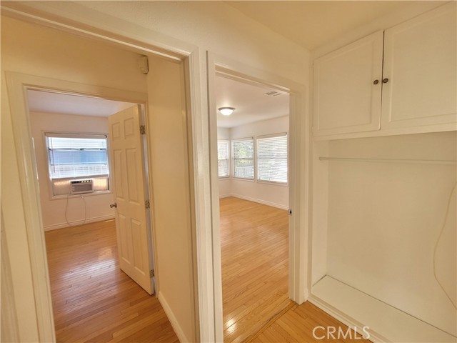 21912 Celes Street, Woodland Hills CA: https://media.crmls.org/medias/40bd8472-41bf-4fc9-a9da-410898c5bcdc.jpg