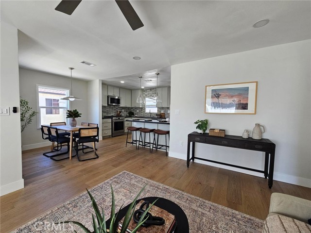 Detail Gallery Image 6 of 25 For 5837 E Gossamer St, Long Beach,  CA 90808 - 3 Beds | 2 Baths