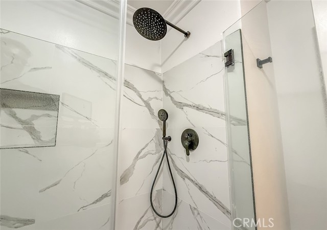 17547 Rushing Drive, Granada Hills CA: https://media.crmls.org/medias/40beb2c9-96cc-479a-8d66-f3d94fa5a2d7.jpg