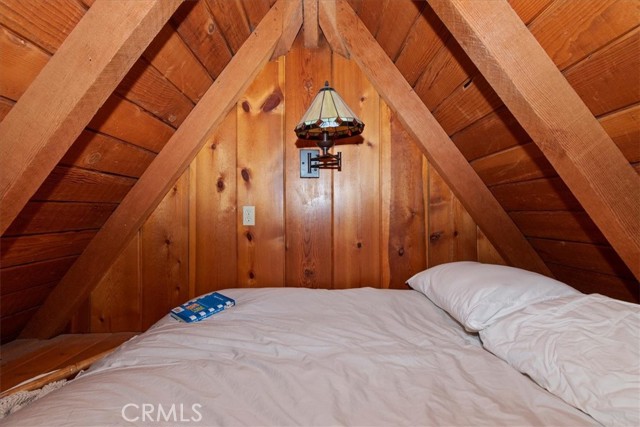 295 Sunset, Lake Arrowhead CA: https://media.crmls.org/medias/40bec62b-70a1-40f9-86d8-0708d8adfa72.jpg