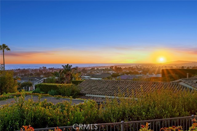 Detail Gallery Image 47 of 58 For 3601 Seabreeze Ln, Corona Del Mar,  CA 92625 - 4 Beds | 2/1 Baths