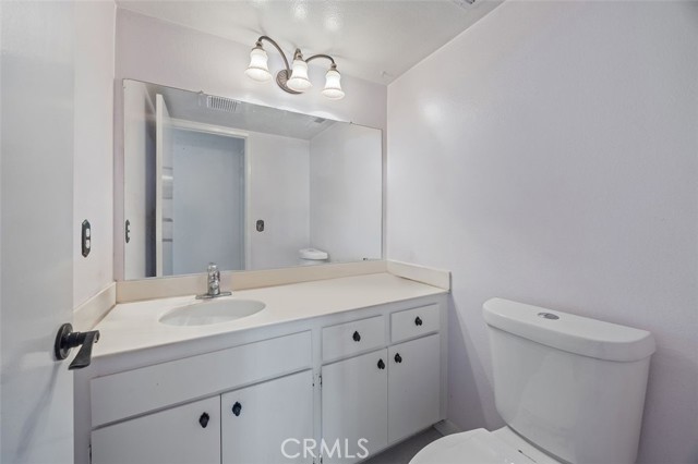 Detail Gallery Image 2 of 19 For 21107 via Arnaz, Yorba Linda,  CA 92887 - 2 Beds | 2/1 Baths