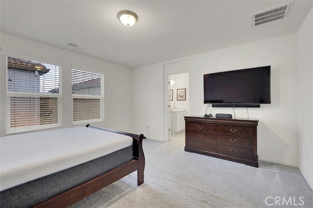 Detail Gallery Image 23 of 31 For 9925 Del Surf Ln, Elk Grove,  CA 95757 - 3 Beds | 3 Baths