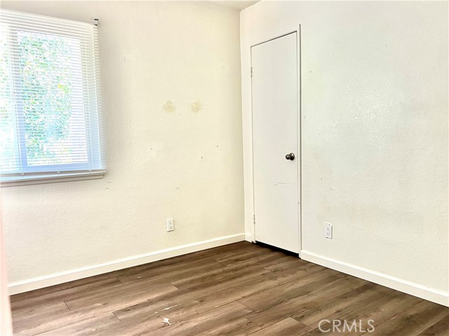Detail Gallery Image 15 of 22 For 1071 Clark St, Riverside,  CA 92501 - 3 Beds | 2/1 Baths