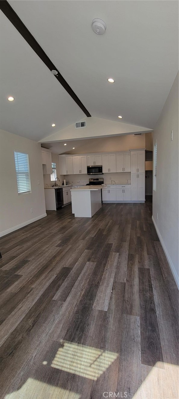 319 E Newhaven Lane, Glendora CA: https://media.crmls.org/medias/40c1227b-e949-48f2-8825-c09532e9d9ed.jpg