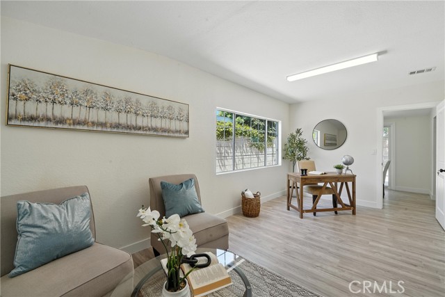 910 S Kenmore Street, Anaheim CA: https://media.crmls.org/medias/40c13460-1654-466b-88a9-abe30061166c.jpg