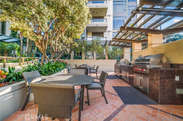 700 E Street, San Diego, California 92101, 1 Bedroom Bedrooms, ,2 BathroomsBathrooms,Residential,For Sale,E Street,OC24112082
