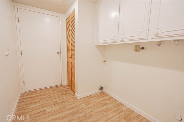 22914 Cerca Drive, Valencia CA: https://media.crmls.org/medias/40c250b2-18ee-4f88-a502-48eeec1b05c3.jpg