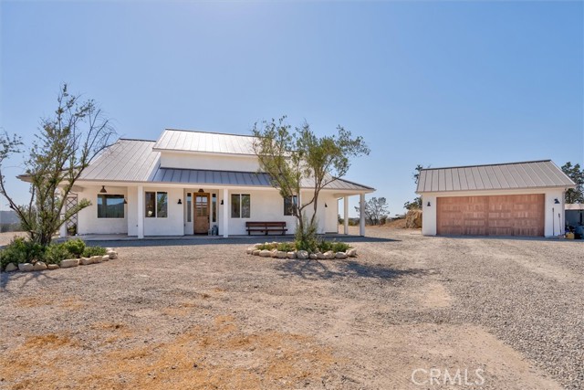 Detail Gallery Image 1 of 60 For 28022 Yosemite Springs, Coarsegold,  CA 93614 - 3 Beds | 3/1 Baths