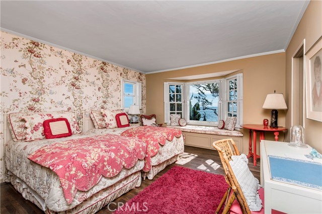 1259 Cliff Drive, Laguna Beach CA: https://media.crmls.org/medias/40c2b296-d444-40c3-9d61-b435f71e08ba.jpg