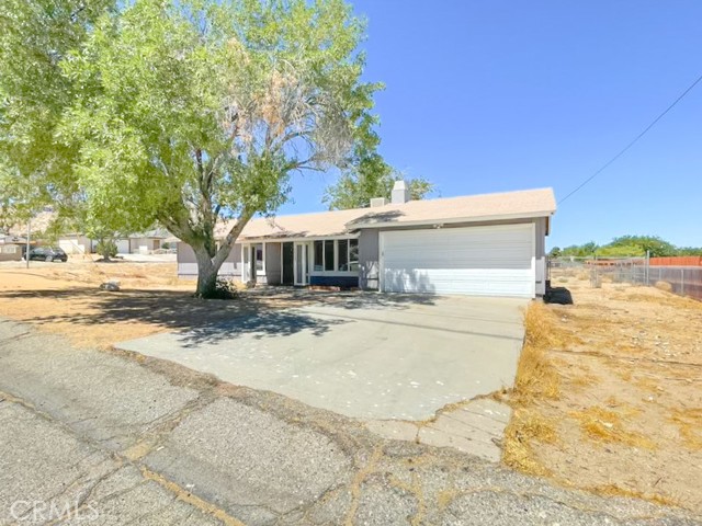 40205 162nd E Street, Palmdale CA: https://media.crmls.org/medias/40c3aed5-9242-49f6-bd92-0f949083d2b7.jpg