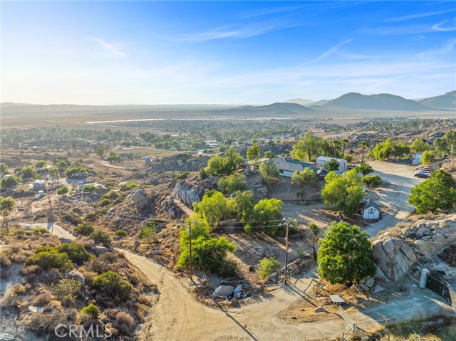29740 Nogues Road, Nuevo CA: https://media.crmls.org/medias/40c3d852-6d95-43ed-a722-3c5be0601f91.jpg