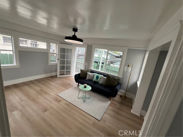 Detail Gallery Image 4 of 12 For 1084 N Almond Ct, Long Beach,  CA 90813 - 1 Beds | 1 Baths