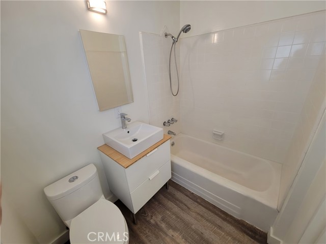 Detail Gallery Image 5 of 6 For 5258 Cartwright Ave #1,  North Hollywood,  CA 91601 - 0 Beds | 1 Baths