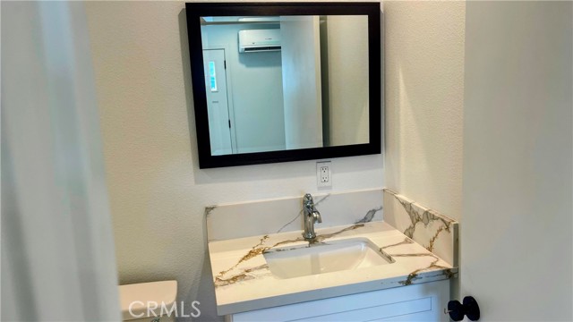 Detail Gallery Image 14 of 15 For 1809 S Gramercy Place, Los Angeles,  CA 90019 - 1 Beds | 1 Baths