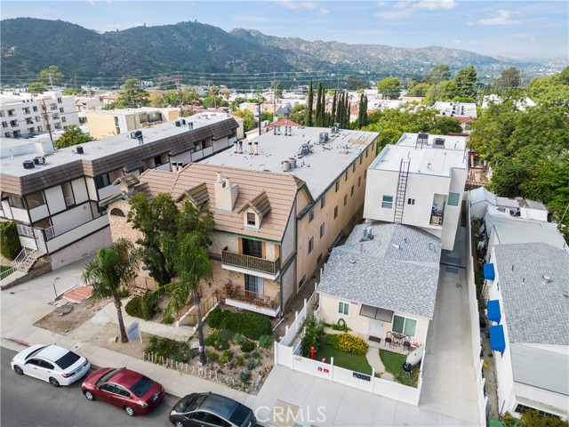 Detail Gallery Image 5 of 9 For 10219 Commerce Ave, Tujunga,  CA 91042 - – Beds | – Baths