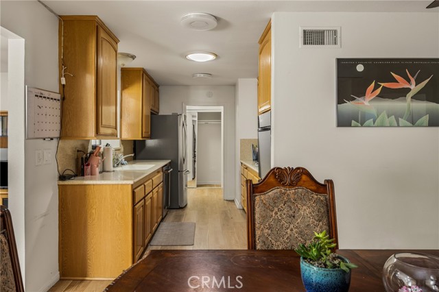 Detail Gallery Image 16 of 41 For 1011 E Chestnut, Orange,  CA 92867 - 5 Beds | 3 Baths