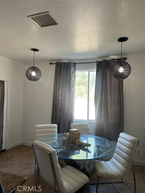 Detail Gallery Image 12 of 38 For 3525 Elker Rd, Corona,  CA 92882 - 4 Beds | 3/1 Baths