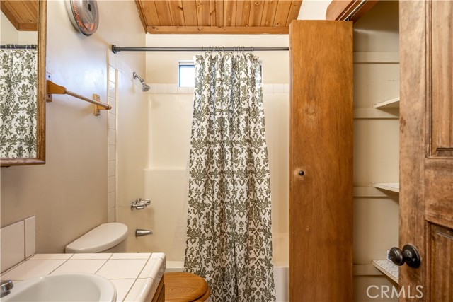 Detail Gallery Image 17 of 28 For 110 Pine View Dr, Big Bear City,  CA 92314 - 2 Beds | 1 Baths