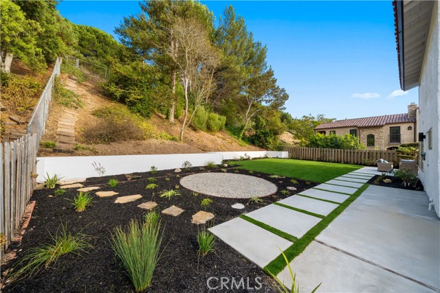 Detail Gallery Image 9 of 53 For 30036 via Borica, Rancho Palos Verdes,  CA 90275 - 4 Beds | 3/1 Baths