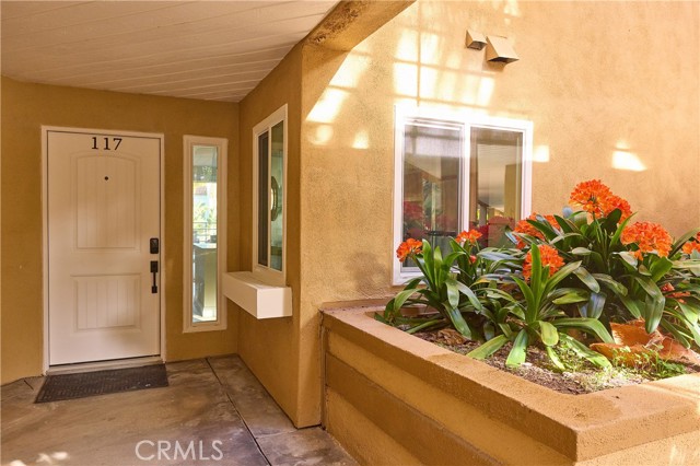 Detail Gallery Image 4 of 60 For 16291 Countess Dr #117,  Huntington Beach,  CA 92649 - 2 Beds | 2 Baths