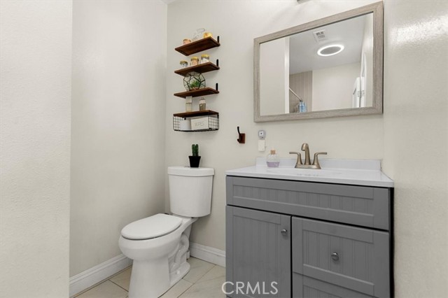 Detail Gallery Image 12 of 32 For 13933 Carpintero Ave, Bellflower,  CA 90706 - 3 Beds | 2 Baths