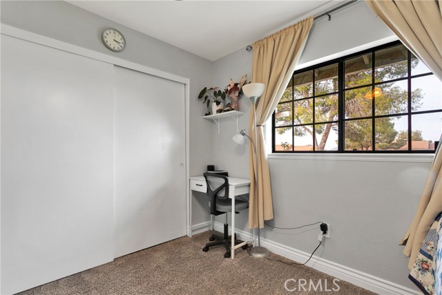 Detail Gallery Image 13 of 40 For 22257 Lone Eagle Rd, Apple Valley,  CA 92308 - 3 Beds | 2 Baths