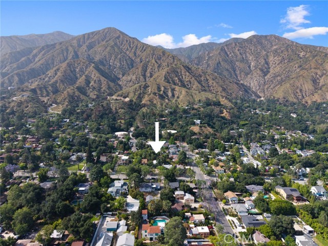 181 E Alegria Avenue, Sierra Madre CA: https://media.crmls.org/medias/40cb57c2-4a9d-4200-b97b-cc57ba69948f.jpg