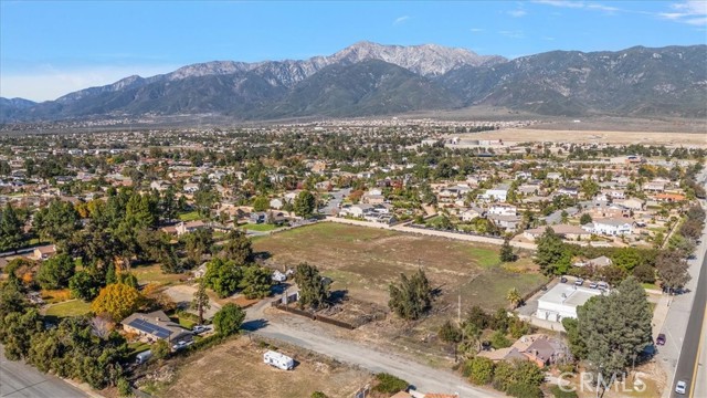 Detail Gallery Image 8 of 12 For 6334 East, Rancho Cucamonga,  CA 91739 - – Beds | – Baths