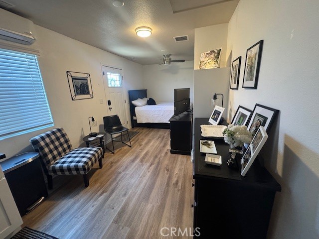 Detail Gallery Image 8 of 12 For 1418 Oxford, Claremont,  CA 91711 - 0 Beds | 1 Baths