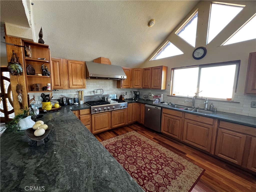 40Cc4901 967A 4D04 Ab60 7607817017Ee 33048 223Rd Street E, Llano, Ca 93544 &Lt;Span Style='BackgroundColor:transparent;Padding:0Px;'&Gt; &Lt;Small&Gt; &Lt;I&Gt; &Lt;/I&Gt; &Lt;/Small&Gt;&Lt;/Span&Gt;