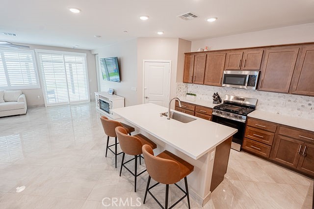 Detail Gallery Image 31 of 66 For 15219 Laguna Ave, Lake Elsinore,  CA 92530 - 4 Beds | 3 Baths