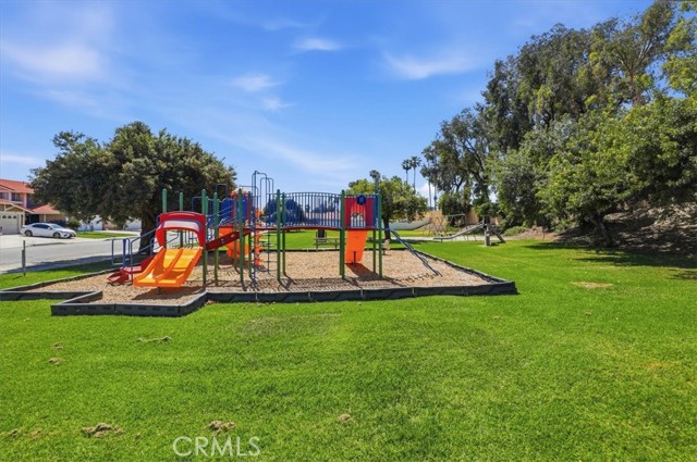 Detail Gallery Image 32 of 36 For 1907 Overland, Colton,  CA 92324 - 3 Beds | 2 Baths