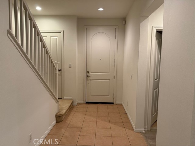 211 Mantle, Irvine CA: https://media.crmls.org/medias/40ccb457-01ee-469d-97f3-00383b374c25.jpg