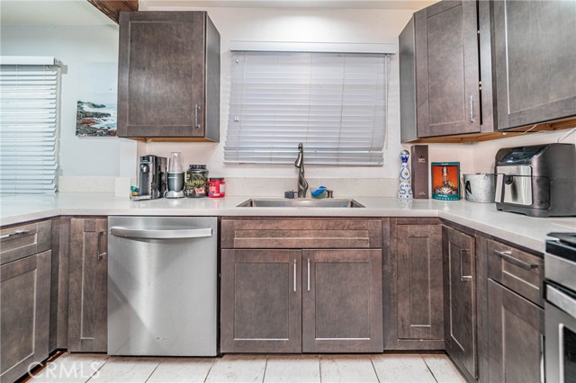 Detail Gallery Image 17 of 38 For 325 Cedar, Long Beach,  CA 90802 - 2 Beds | 1 Baths