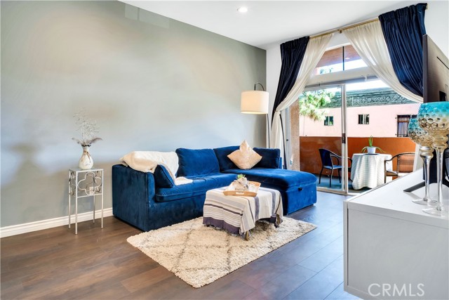 3711 Baldwin Street, Lincoln Heights CA: https://media.crmls.org/medias/40cd8ab4-cd55-4703-84d4-542e37690b32.jpg