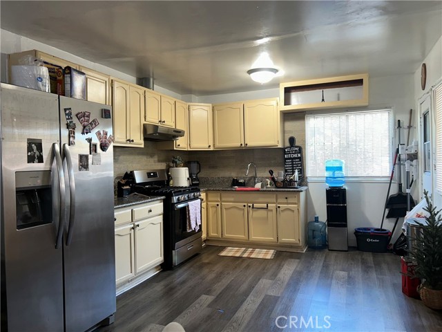 Detail Gallery Image 33 of 44 For 222 W 87th, Los Angeles,  CA 90003 - 3 Beds | 1 Baths