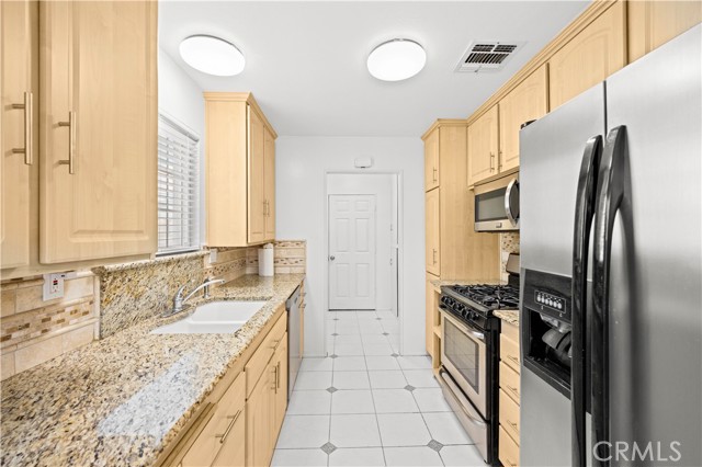 7020 El Verano Drive, Buena Park CA: https://media.crmls.org/medias/40ce60c0-4ed3-4b23-bb58-b8beb4374d76.jpg
