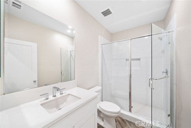 Detail Gallery Image 10 of 49 For 590 Catalonia, Lake Forest,  CA 92630 - 4 Beds | 4 Baths