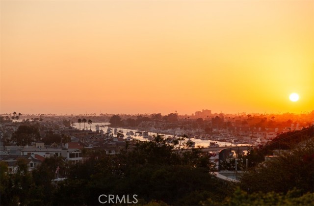 Detail Gallery Image 21 of 60 For 1535 Dolphin Terrace, Corona Del Mar,  CA 92625 - 3 Beds | 3/1 Baths