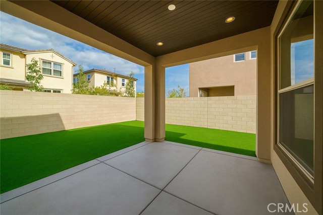 Detail Gallery Image 25 of 27 For 81 Pelican Ln, Irvine,  CA 92618 - 4 Beds | 4/1 Baths